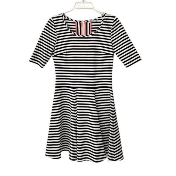 Eliza J Dresses & Skirts - Eliza J Black and White Stripe Fit and Flare Mini Dress Size 4